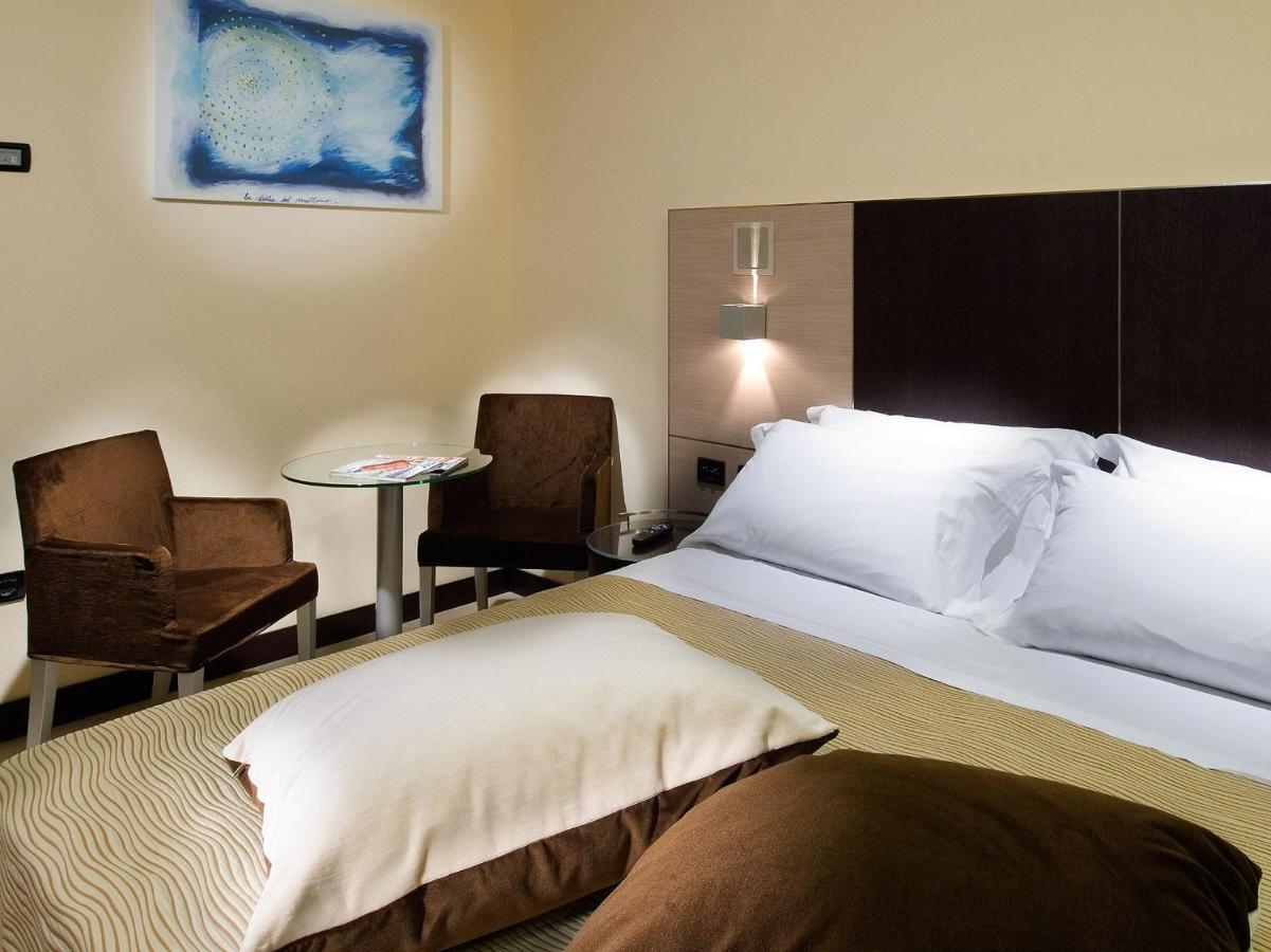 Hotel Imperial San Benedetto del Tronto Ngoại thất bức ảnh