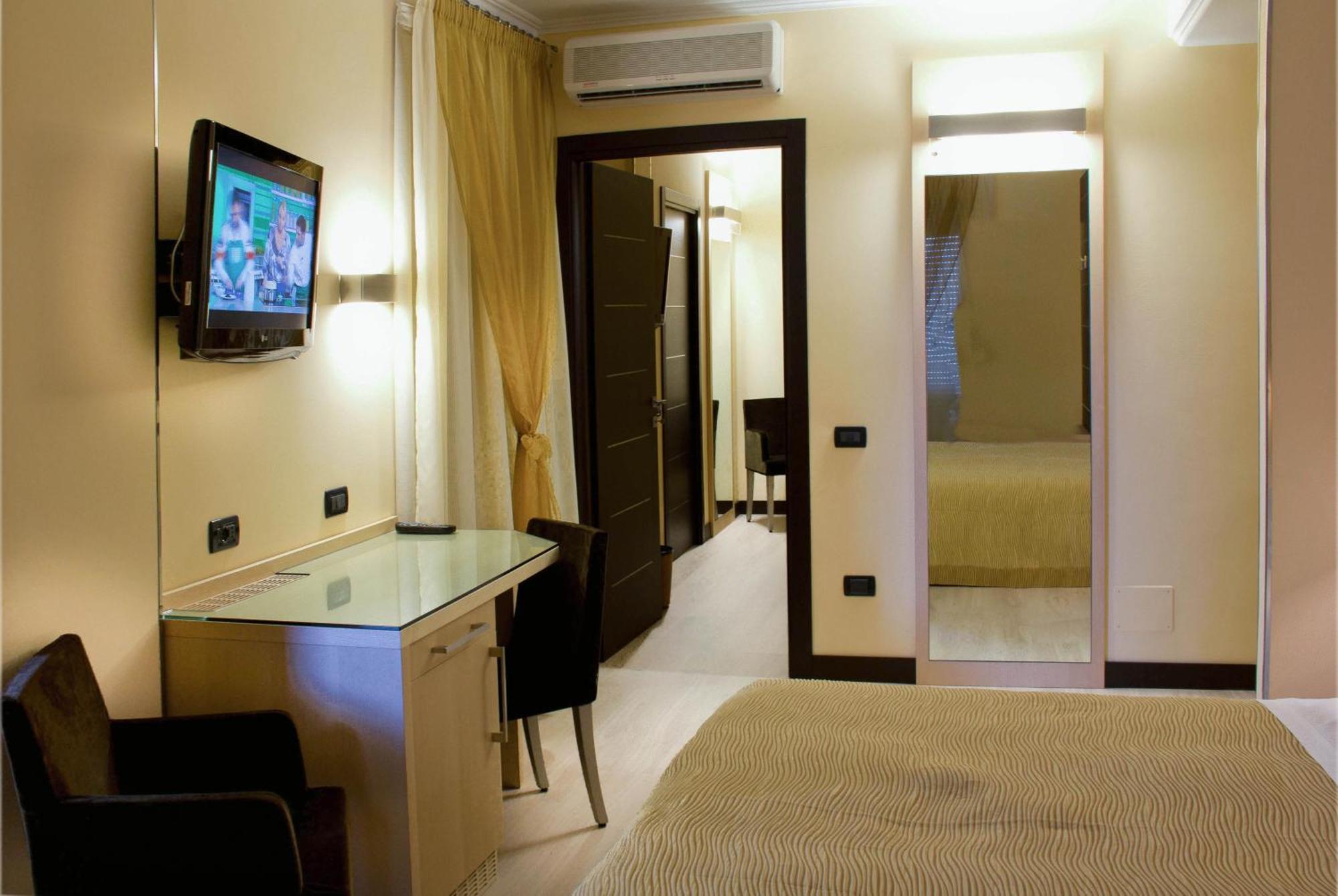 Hotel Imperial San Benedetto del Tronto Ngoại thất bức ảnh