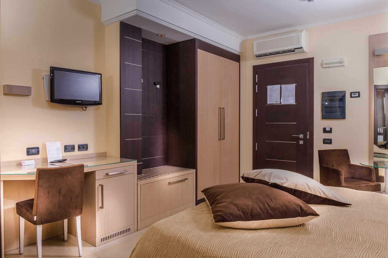 Hotel Imperial San Benedetto del Tronto Ngoại thất bức ảnh