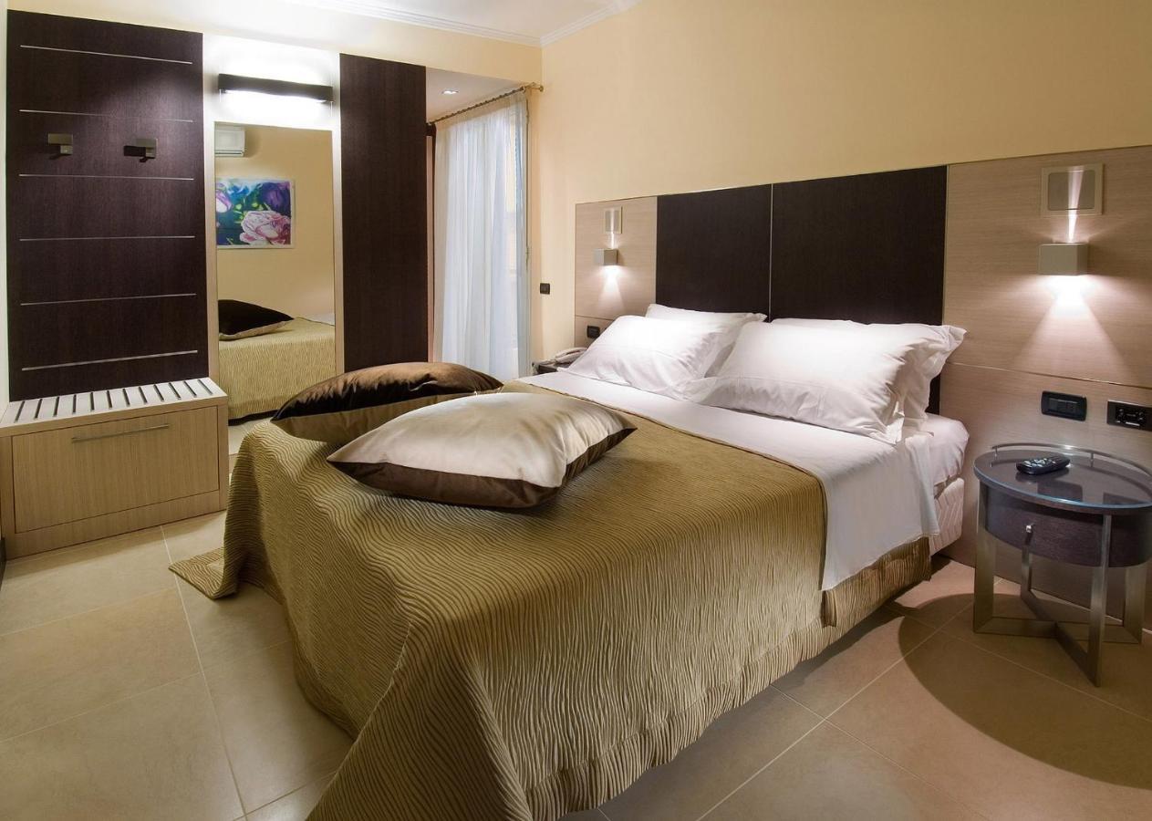 Hotel Imperial San Benedetto del Tronto Phòng bức ảnh